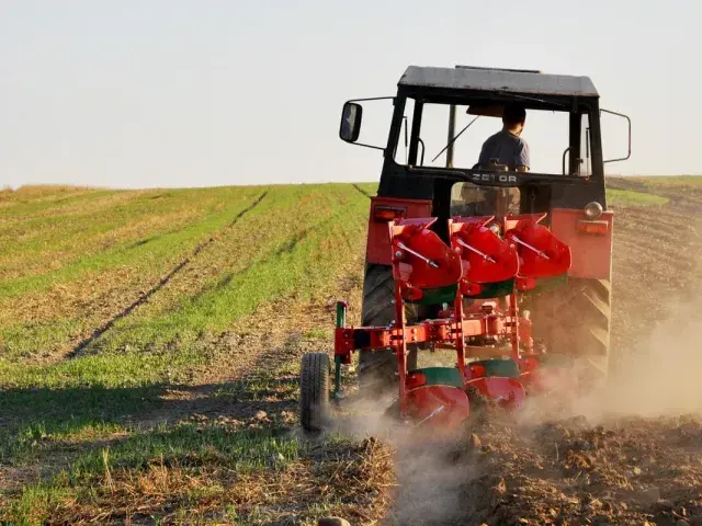 Плуг оборотный малый AgroMASZ POM 
