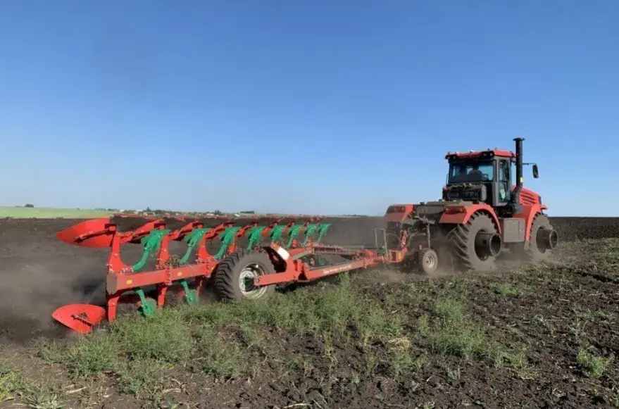 Оборотный плуг ArcoAgro 180 On-Land