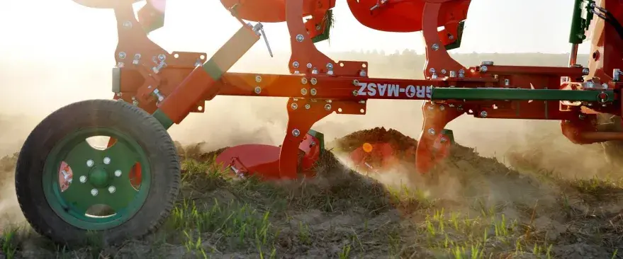Плуг оборотный малый AgroMASZ POM 