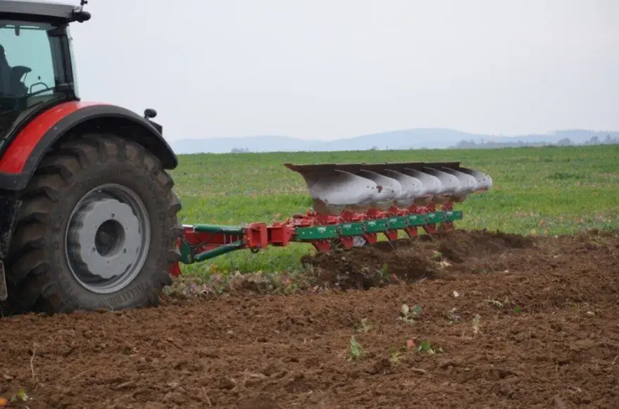 Оборотный плуг ArcoAgro 180 Spring