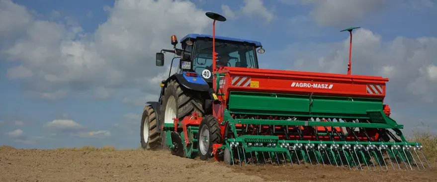 Сеялка зерновая AgroMASZ SR 