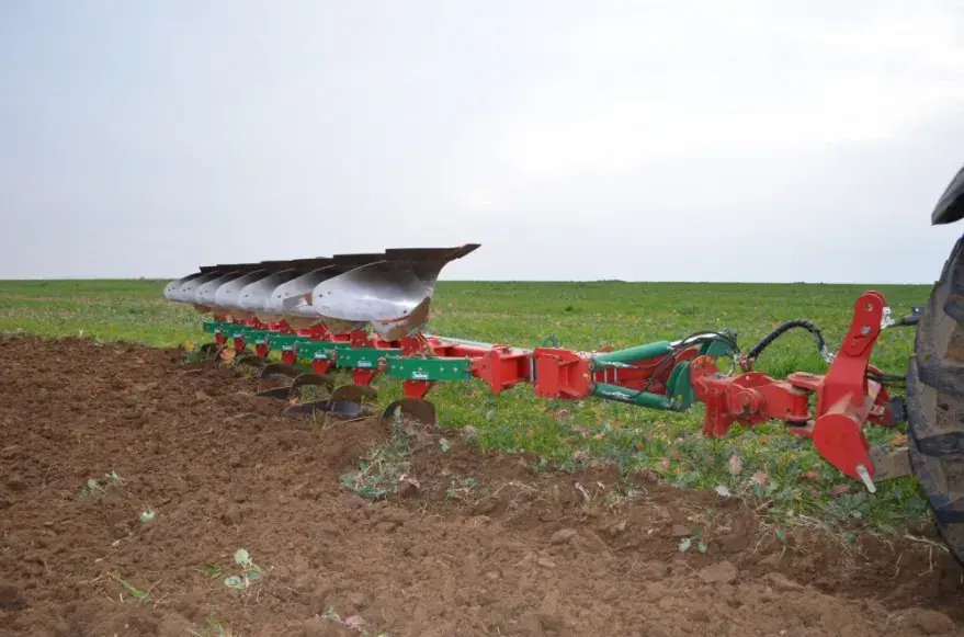 Оборотный плуг AcroAgro 180 On-Land Spring