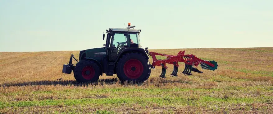 Культиватор универсальный с рессорной защитой AgroMASZ APR 
