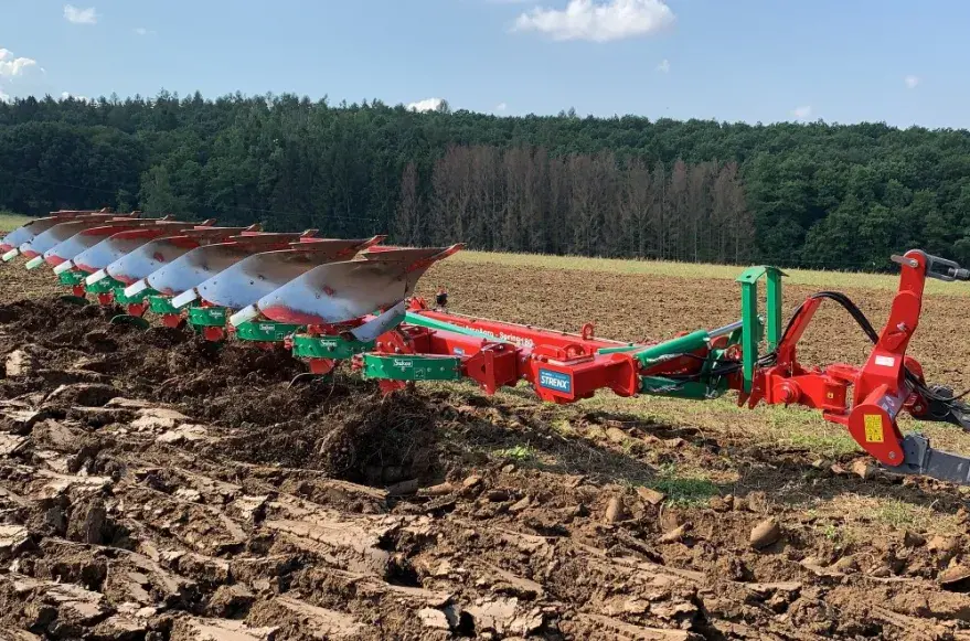Оборотный плуг ArcoAgro 180 Spring